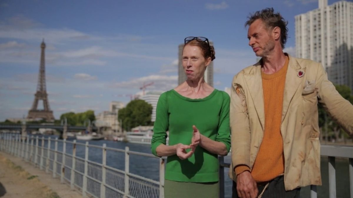 Paris pieds nus - Bande-Annonce